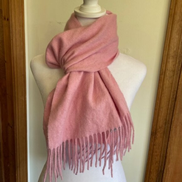 AMICALE CASHMERE Melange Pink Cashmere Scarf with Fringe - Picture 5 of 15